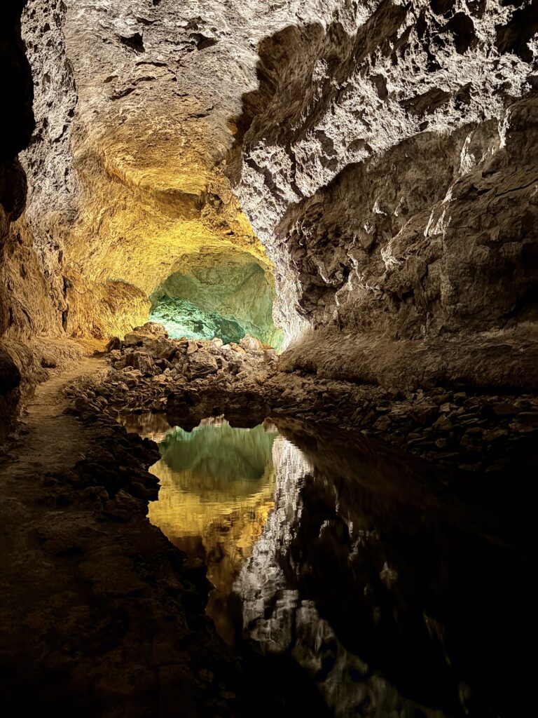 cueva de los verdes
